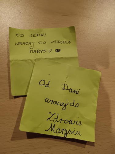 6.-lisciki-od-dzieci-dla-Marysi-wrzucone-do-puszki