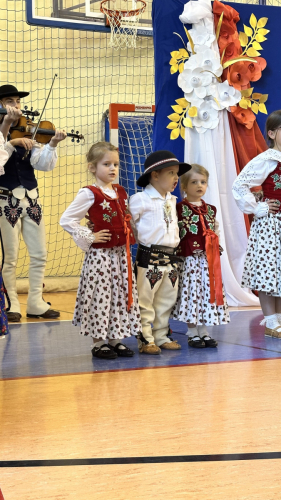 438081505 7448516235203455 4404356947982629295 n