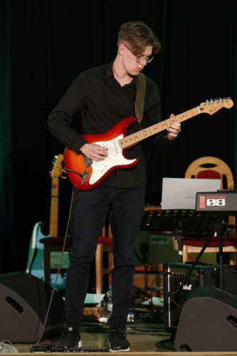 440970630 1346321919640101 939067191675904778 n