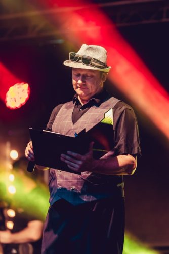 KONCERTOWY PRZEWRÓT PAŁACOWY – WIECZORNE WIDOWISKO – REWIA MUSICALOWA „BROADWAY SHOW”